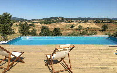 Poggio Cavallino Private Pool, Wifi, Maremma: Zwembad, Buitenmeubels, Toevlucht, Meubilair, Ligstoel, Eco Hotel, Schaduw, Hardwood, Stoel, Beits