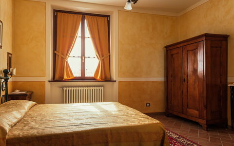 La Limonaia: Meubilair, Muur, Slaapkamer, Interieur Ontwerp, Bed, Hout, Laken, Bedding, Kamer, Flooring