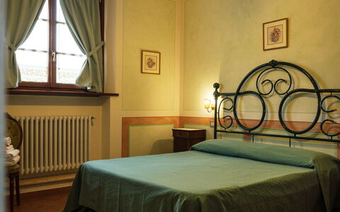 Il Noceto: Interieur Ontwerp, Meubilair, Hout, Slaapkamer, Flooring, Plafond, Verdieping, Bed, Kamer, Verlichting