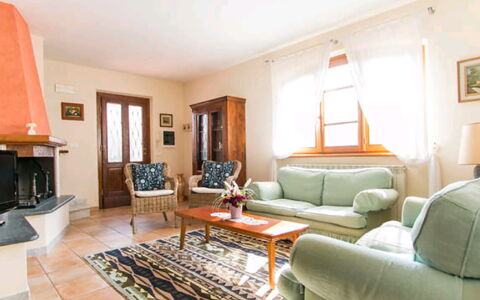 Villa Camaiore: Meubilair, Interieur Ontwerp, Flooring, Verdieping, Bankstel, Kamer, Plafond, Woonkamer, Tafel, Verlichting