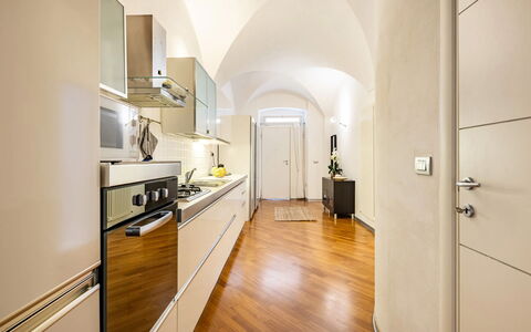 Casa Garibaldi - Levanto: Flooring, Interieur Ontwerp, Hout, Plafond, Verdieping, Keuken, Toestel Van De Keuken, Countertop, Major Appliance, Meubilair