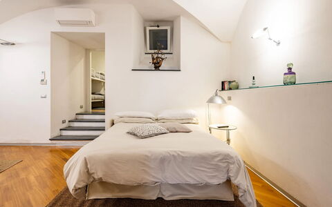 Casa Garibaldi - Levanto: Meubilair, Interieur Ontwerp, Bed, Muur, Verdieping, Flooring, Slaapkamer, Plafond, Hout, Kamer