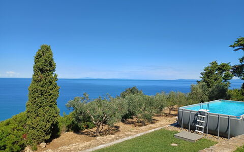 Il Tramonto: Blauw, Zee, Oceaan, Kust, Schaduw, Evergreen, Tropen, Baai, Eco Hotel