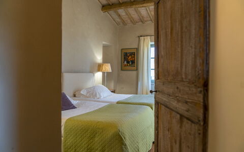 Villa Cotogna: Meubilair, Muur, Slaapkamer, Interieur Ontwerp, Bed, Laken, Huis, Bedding, Verdieping, Plafond