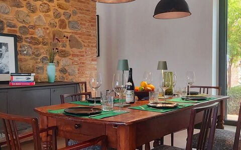 Podere Vigna Nuova: Meubilair, Interieur Ontwerp, Tafel, Eetkamer, Hout, Keuken En Eettafel, Stoel, Lichte Inrichting, Flooring, Verlichting