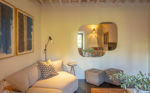 Town House Garden: Interieur Ontwerp, Meubilair, Muur, Bankstel, Flooring, Woonkamer, Plafond, Verdieping, Huis, Verlichting