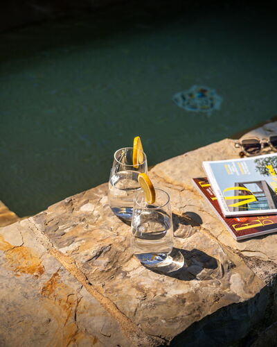 Town House Garden: Flagstone, Zwembad, Waterpartij