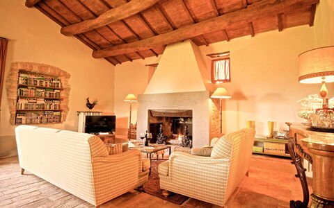 Villa Sagrantino: Meubilair, Muur, Interieur Ontwerp, Huis, Flooring, Woonkamer, Kamer, Huis, Verlichting, Bankstel