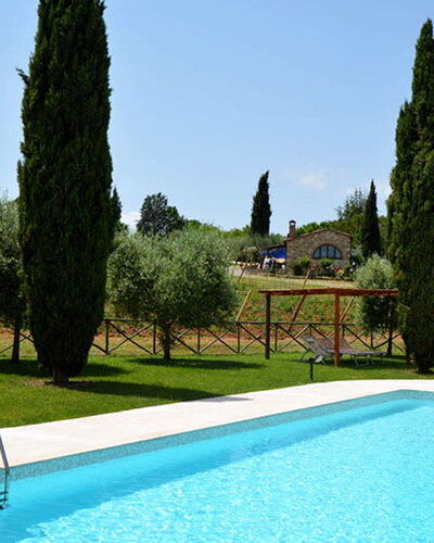 Agriturismo Agresto Apartments And Cottage, Pool,: Zwembad, Tuin, Hacienda, Backyard, Landscaping, Toevlucht, Landgoed, Gazon, Werf, Eco Hotel