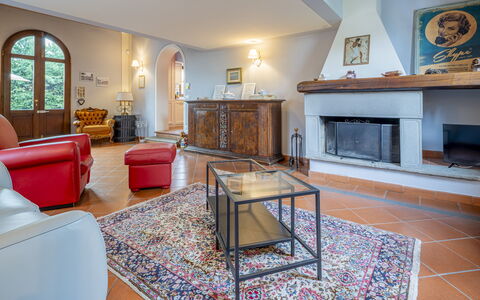 Casa Michela Casalguidi, Garden, Wifi: Meubilair, Interieur Ontwerp, Flooring, Verdieping, Kamer, Plafond, Bankstel, Woonkamer, Verlichting, Huis