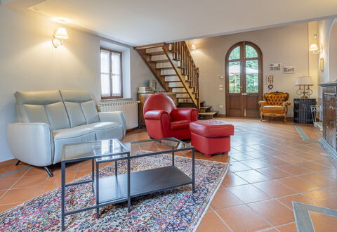 Casa Michela Casalguidi, Garden, Wifi: Interieur Ontwerp, Flooring, Meubilair, Plafond, Verdieping, Kamer, Bankstel, Verlichting, Woonkamer, Huis