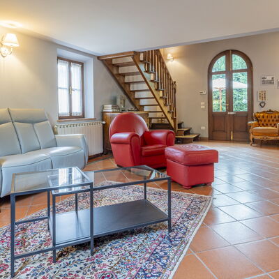 Casa Michela Casalguidi, Garden, Wifi: Interieur Ontwerp, Flooring, Meubilair, Plafond, Verdieping, Kamer, Bankstel, Verlichting, Woonkamer, Huis