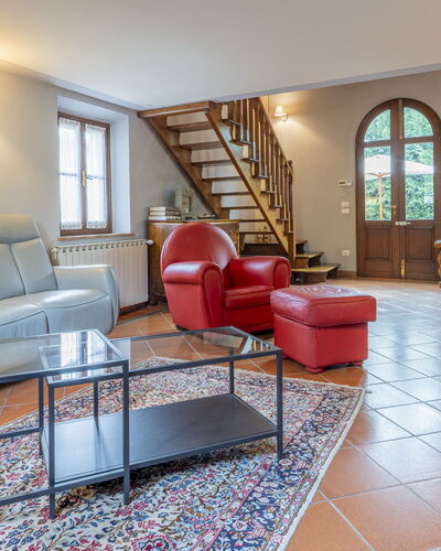 Casa Michela Casalguidi, Garden, Wifi: Interieur Ontwerp, Flooring, Meubilair, Plafond, Verdieping, Kamer, Bankstel, Verlichting, Woonkamer, Huis