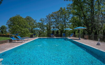 Grace Home, Pool, Wifi, Gambassi Terme: Blauw, Zwembad, Toevlucht, Buitenmeubels, Eco Hotel, Schaduw, Badplaats, Waterpartij, Landscaping, Villa