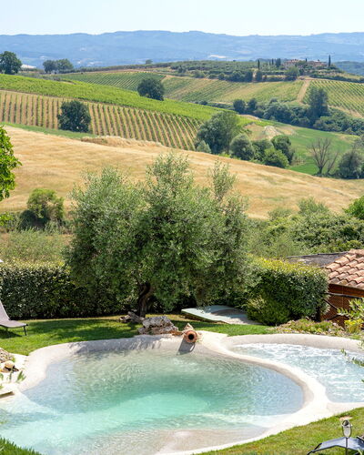 Villa Elsa di Bibbiano Pool, Sauna and View: Zwembad, Woongebied, Huis, Tuin, Toevlucht, Landgoed, Backyard, Buitenmeubels, Eco Hotel, Hacienda