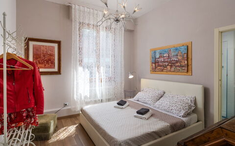 Casamia Tuscan Oasis: 4Br Panoramic Penthouse, Sky: Meubilair, Interieur Ontwerp, Slaapkamer, Bed, Verdieping, Flooring, Kamer, Hout, Plafond, Bedding