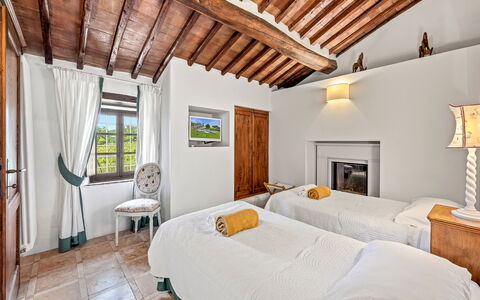 La Dimora del Chianti Dimora: Stunning Tuscan Ston: Huis, Meubilair, Huis, Bed, Slaapkamer, Appartement, Toevlucht, Villa, Hotel, Landgoed