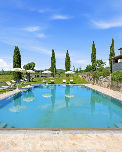 Dimora Chianti Shire: Stunning Tuscan Villa on Vin: Blauw, Zwembad, Landgoed, Villa, Eco Hotel, Landscaping, Toevlucht, Herenhuis, Boerderij