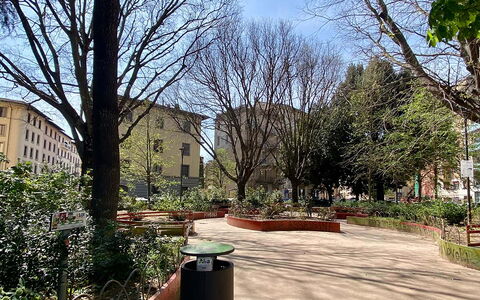 Green Suite Florence: Openbare Ruimte, De Lente, Schaduw, Tuin, Stoep, Gang, Landscaping, Werf, Oprit, Openluchtbank