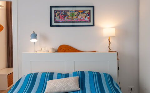 La Casa Dei Mandarini: Meubilair, Bed, Interieur Ontwerp, Slaapkamer, Bedding, Laken, Muur, Verdieping, Kamer, Hout