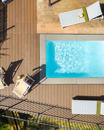 Casa Meletta: Zwembad, Buitenmeubels, Eco Hotel, Schaduw, Vrije Tijd, Beits, Toevlucht, Dek, Ontwerp, Hardwood