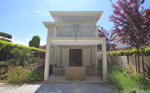 Casa Simonetta: Huis, Woongebied, Huis, Architectuur, Struik, Deur, Veranda, Landgoed, Tuin, Home Deur