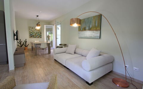 Casa Simonetta: Meubilair, Interieur Ontwerp, Flooring, Bankstel, Muur, Verdieping, Woonkamer, Hout, Plafond, Kamer