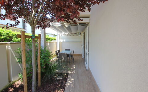 Casa Simonetta: Hout, Schaduw, Tuin, Backyard, Werf, Beits, Landscaping, Hardwood, Binnenplaats, Dek