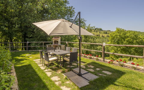 Villetta Cafaggio, Ac, Wifi, Panzano In Chianti: Meubilair, Buitenmeubels, Tafel, Stoel, Buitentafel, Tuin, Paraplu, Keuken En Eettafel, Backyard, Patio
