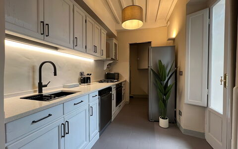 Via Roma 39: Keuken, Countertop, Toestel Van De Keuken, Cabinetry, Interieur Ontwerp, Major Appliance, Meubilair, Flooring, Hout, Fornuis