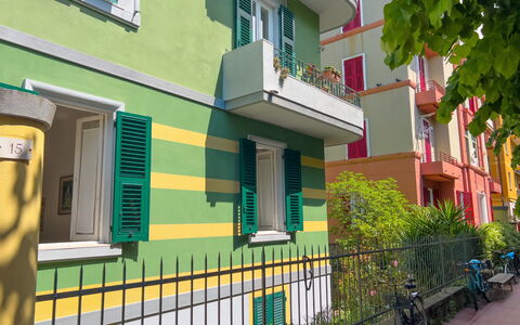 Corso Roma 15 Vacanze - Levanto: Huis, Appartement, Balkon, Verf, Kamerplant
