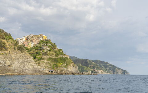 Bonaria Boutique House Ac, Wifi, Cinque Terre: Bergachtig Landvormen, Berg,  Felsen\, Terrein, Kust, Kust En Oceanic Landvormen, Zee, Headland, Voorgebergte
