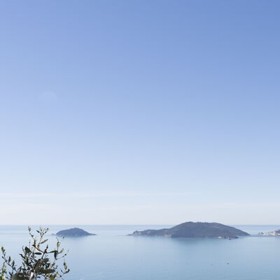 Bonaria Boutique House Ac, Wifi, Cinque Terre: Lucht, Blauw, Water, Watervoorraden, Zwemwater, Horizon, Natuurlijk Landschap, Kust En Oceanic Landvormen, Zee, Heuvel
