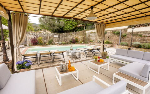 Antica Villa Della Lana: Meubilair, Zwembad, Buitenmeubels, Tafel, Stoel, Toevlucht, Interieur Ontwerp, Buitentafel, Keuken En Eettafel, Eco Hotel