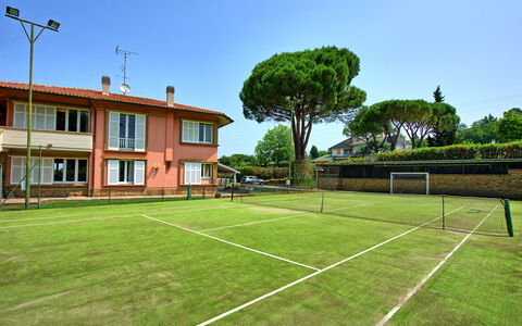 Villa Adriana: Tennisbaan, Tennis, Racketsport, Sport