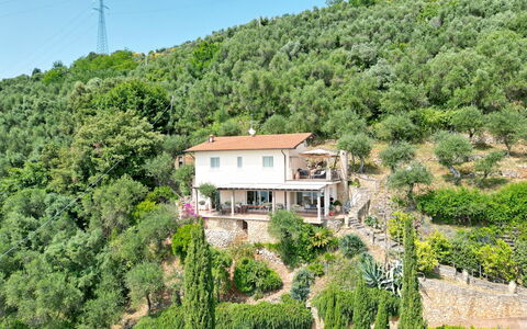 Uno Sguardo sul Mare: Landschap, Landelijk Gebied, Plantengemeenschap, Heuvel Station, Verblijf, De Lente, Landgoed, Helling, Dorp