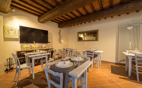 Relais la Costa: Interieur Ontwerp, Meubilair, Plafond, Stoel, Keuken En Eettafel, Kamer, Eetkamer, Restaurant, Lichte Inrichting, Fotolijst