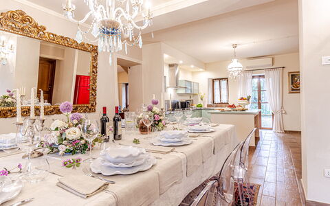 Villa Anna: Meubilair, Interieur Ontwerp, Tafel, Plafond, Eetkamer, Stoel, Textiel, Flooring, Kamer, Keuken En Eettafel