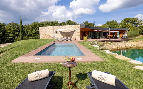 Villa Airone Tegoni, Pool, Radicondoli: Zwembad, Architectuur, Landschap, Tuin, Land Lot, Landgoed, Toevlucht, Landscaping, Waterpartij, Schaduw