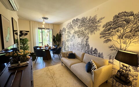 Ai Cantici: Meubilair, Interieur Ontwerp, Huis, Woonkamer, Stoel, Verf, Bankstel, Ontwerp, Fotolijst