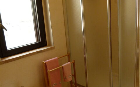 Casa Salvia, Ac, Wifi, Narni: Loodgieterswerkinrichting, Badkamer, Flooring, Verdieping, Loodgieter, Deur Van De Douche, Tegel, Douche, Kamer, Glas