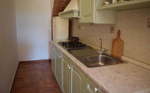 Oasi Della Pergola: Keuken, Countertop, Flooring, Hout, Interieur Ontwerp, Toestel Van De Keuken, Major Appliance, Gootsteen, Cabinetry, Verdieping