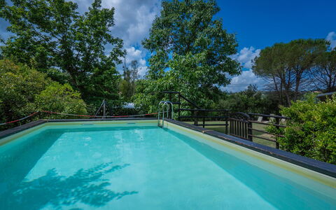 Casale La Canigiana, House, Pool, San Miniato: Blauw, Water, Zwembad, Samengesteld Materiaal, Schaduw, Toevlucht, Eco Hotel, Reflectie, Hek, Waterpartij