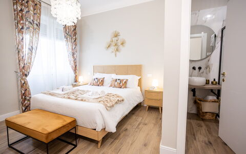 Casa Coccinella: Meubilair, Interieur Ontwerp, Bed, Slaapkamer, Verdieping, Hout, Laken, Kamer, Flooring, Linens