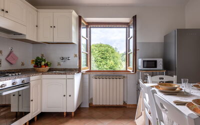 Oliveto Del Cantarello: Interieur Ontwerp, Toestel Van De Keuken, Keuken, Hout, Meubilair, Flooring, Major Appliance, Cabinetry, Countertop, Kamer