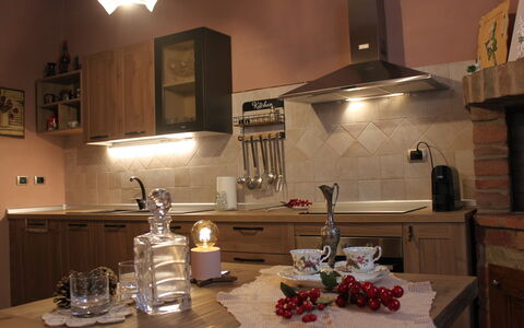 Holiday Home Croce With Spa: Keuken, Interieur Ontwerp, Toestel Van De Keuken, Meubilair, Countertop, Lichte Inrichting, Cabinetry, Flooring, Plafond, Verlichting