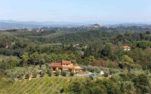 Villa Costa al Bagno: Boom, Woongebied, Landschap, Huis, Dak, Landelijk Gebied, Hoogland, Heuvel Station, Land Lot, Menselijke Nederzetting