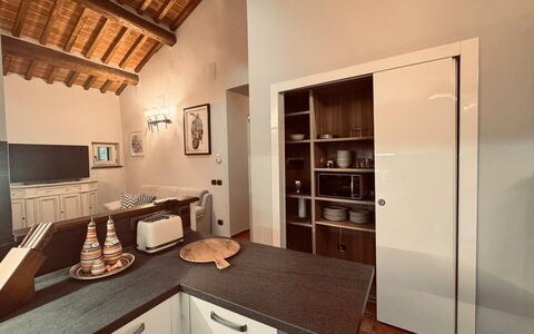 Casa Castelli: Interieur Ontwerp, Flooring, Meubilair, Hout, Plafond, Countertop, Cabinetry, Keuken, Verdieping, Verlichting