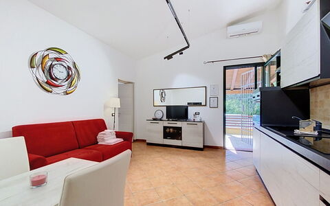 Your Tuscan Retreat: Flooring, Interieur Ontwerp, Verdieping, Plafond, Meubilair, Kamer, Appartement, Huis, Bankstel, Woonkamer