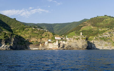 Casa Dolly, Monterosso 5 Terre: Berg, Bergachtig Landvormen, Zwemwater, Heuvel, Kust, Hoogland, Terrein, Kust En Oceanic Landvormen,  Felsen\, Landschap